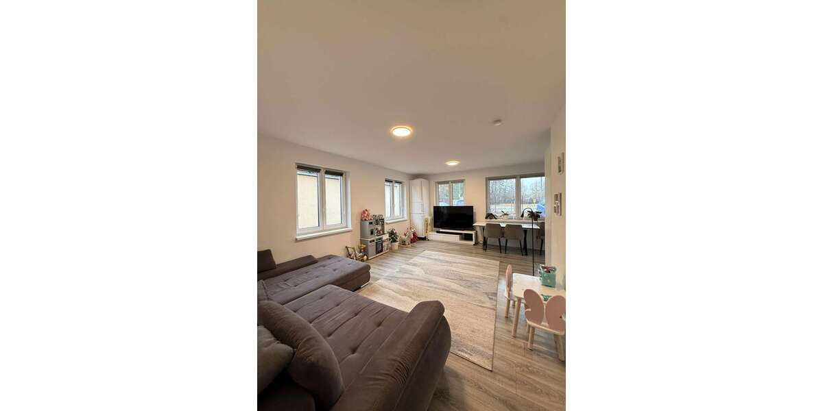 Etagenwohnung Stahnsdorf - 3 Zimmer, 70 m&sup2;, 1.365&euro; | Angebot:25273845