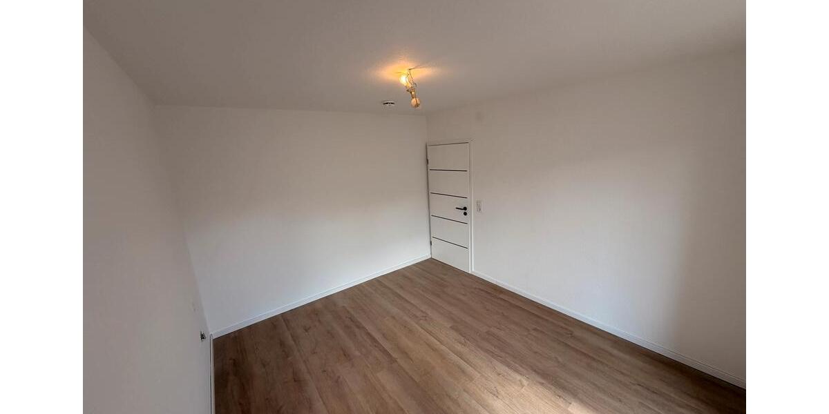 Erdgeschoßwohnung Eisenberg (Pfalz) - 3 Zimmer, 60 m&sup2;, 780&euro; | Angebot:26381947