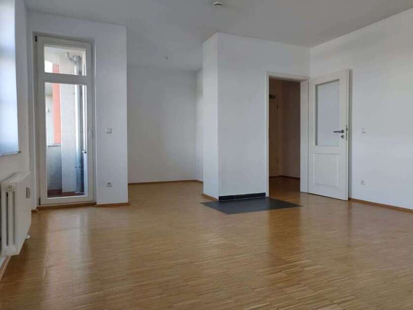 Wohnung zum Mieten in Dresden 555 € 55.56 m²