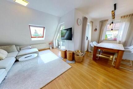 Sonnige 2,5 Zimmerwohnung - 70 m² -mit schönem Balkon- Gröningen 2 zimmer