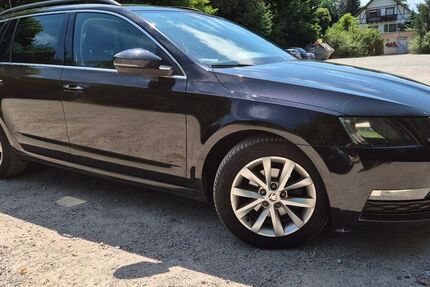 Skoda Octavia 81.800 km 14.600 &euro; Bühl 77815
