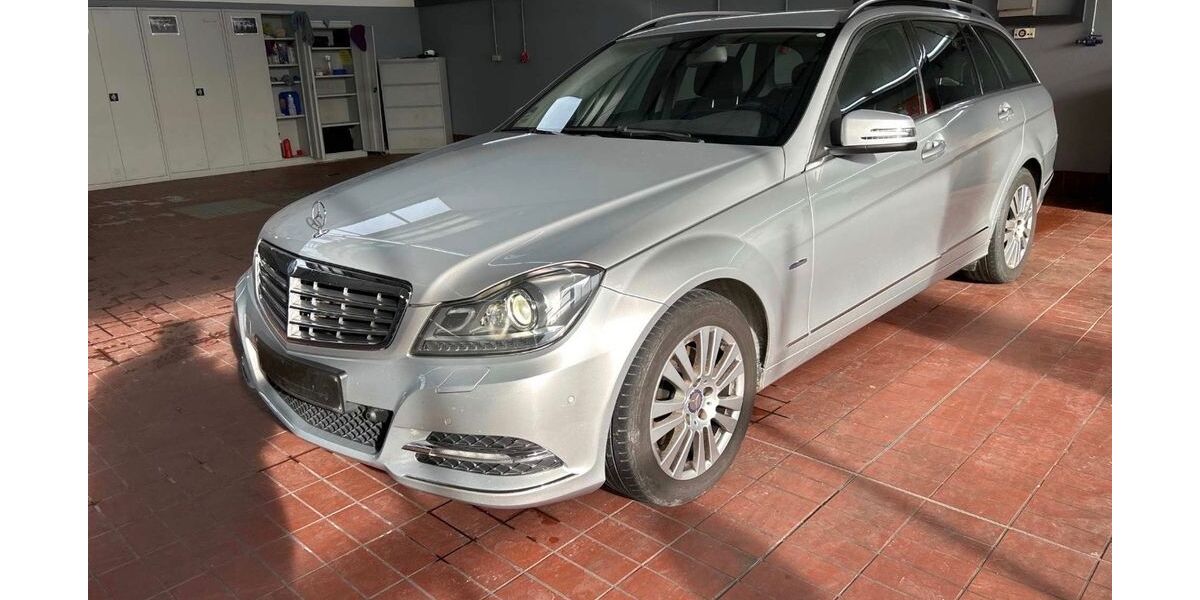 Mercedes-Benz C 250 179.088 km 12.498 &euro; Grevenbroich/Wevelinghoven 41516