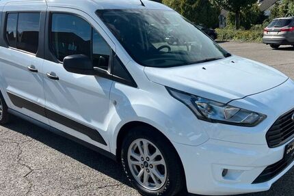 Ford Grand Tourneo