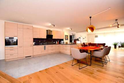 Wohnung Weil der Stadt - 3.5 Zimmer, 163 m&sup2;, 1.850&euro; | Angebot:26363519