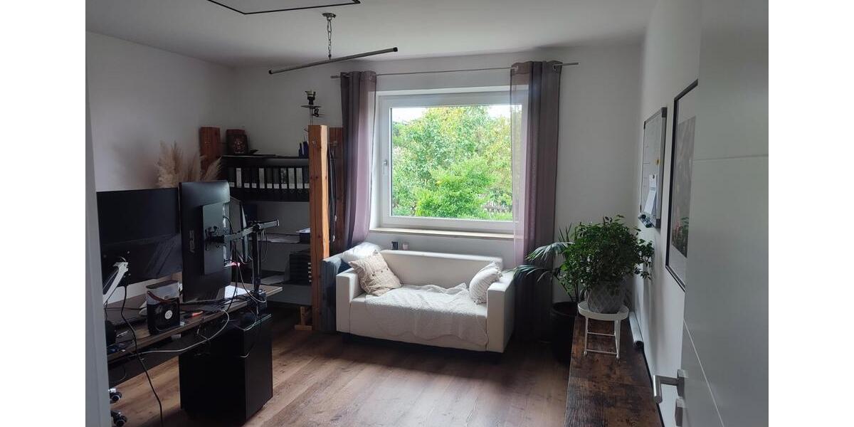 Freistehender Einfamilienhaus mit ausgebauten Keller Studio 5 zimmer