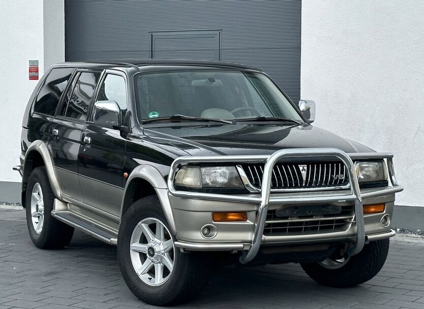 Mitsubishi Pajero 106.300 km 8.900 € Griesheim 64347