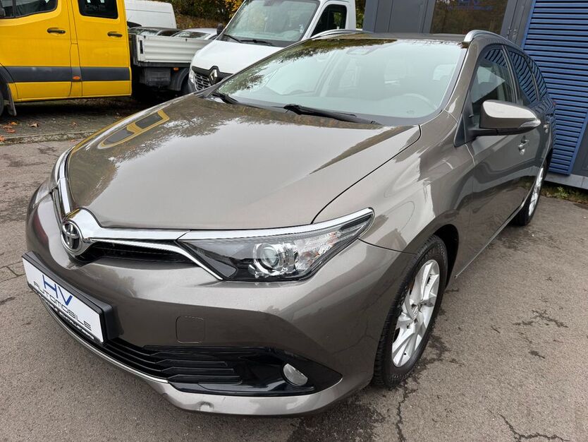 Toyota Corolla 167.823 km 9.950 € Schmallenberg 57392