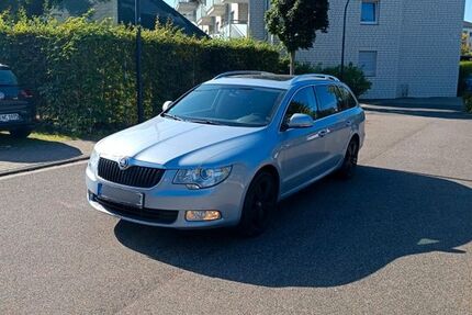 Skoda Superb 174.000 km 5.700 &euro; Brühl 50321