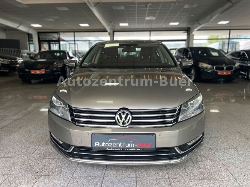 VW Passat 96.000 km 11.990 € Gelsenkirchen 45881