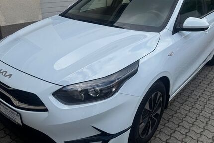 Kia ceed / Ceed 24.250 km 17.500 &euro; Leipzig 04357