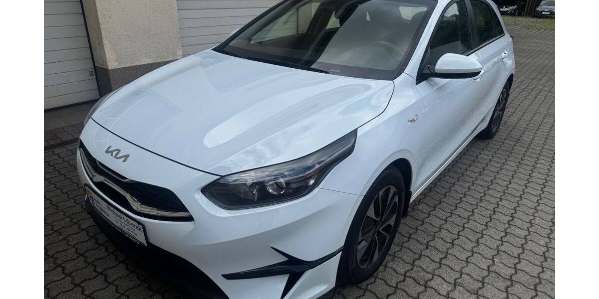 Kia ceed / Ceed 24.250 km 17.500 &euro; Leipzig 04357
