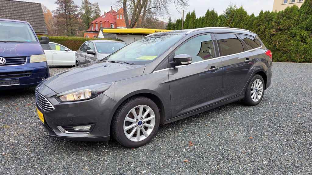 Ford Focus 97.977 km 9.700 &euro; Chemnitz 09116