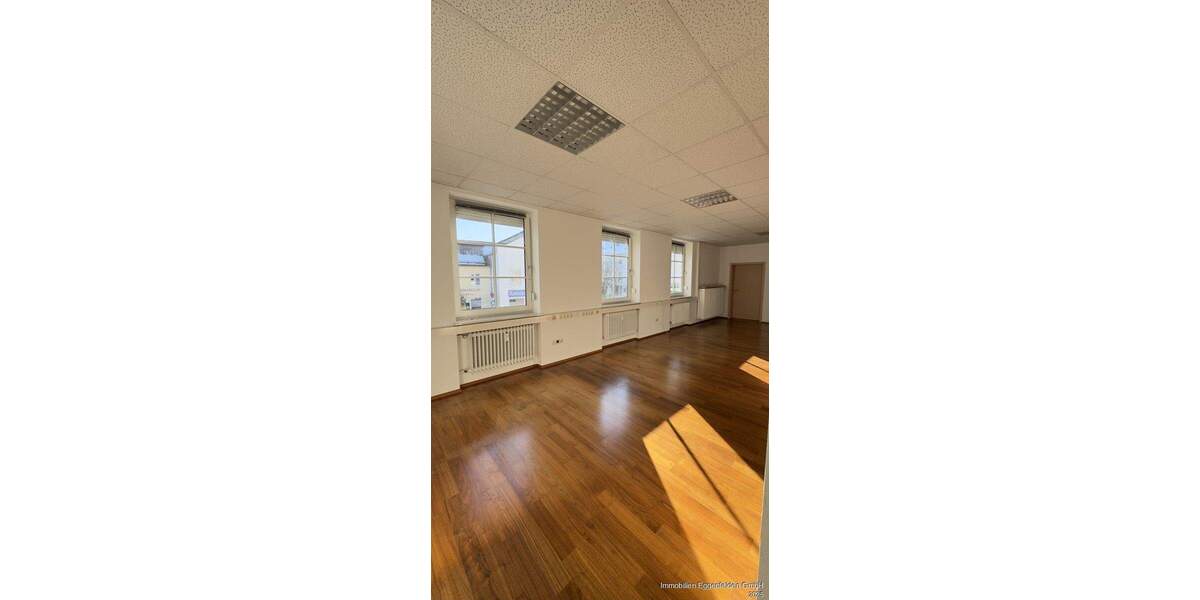 Gewerbeobjekt Eggenfelden - 3 Zimmer, 60 m&sup2;, 670&euro; | Angebot:26139197