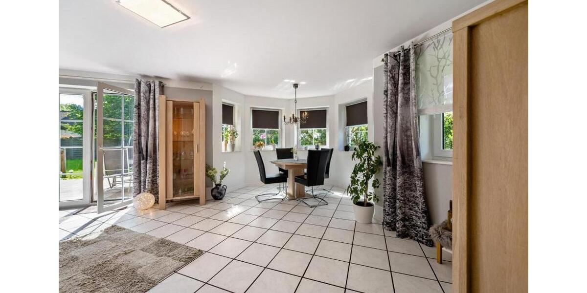 Einfamilienhaus Schleiden - 5.5 Zimmer, 175 m&sup2;, 1.400&euro; | Angebot:26126581