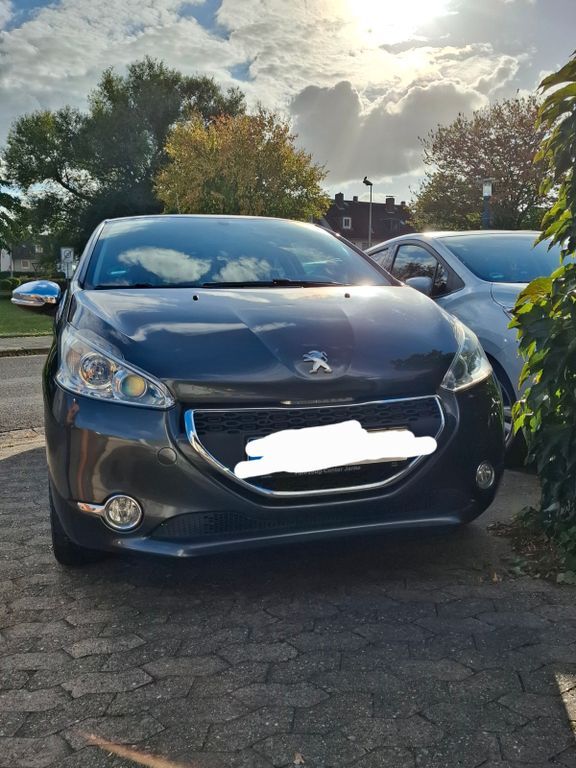 Peugeot 208 98.969 km 4.790 € Hameln 31787