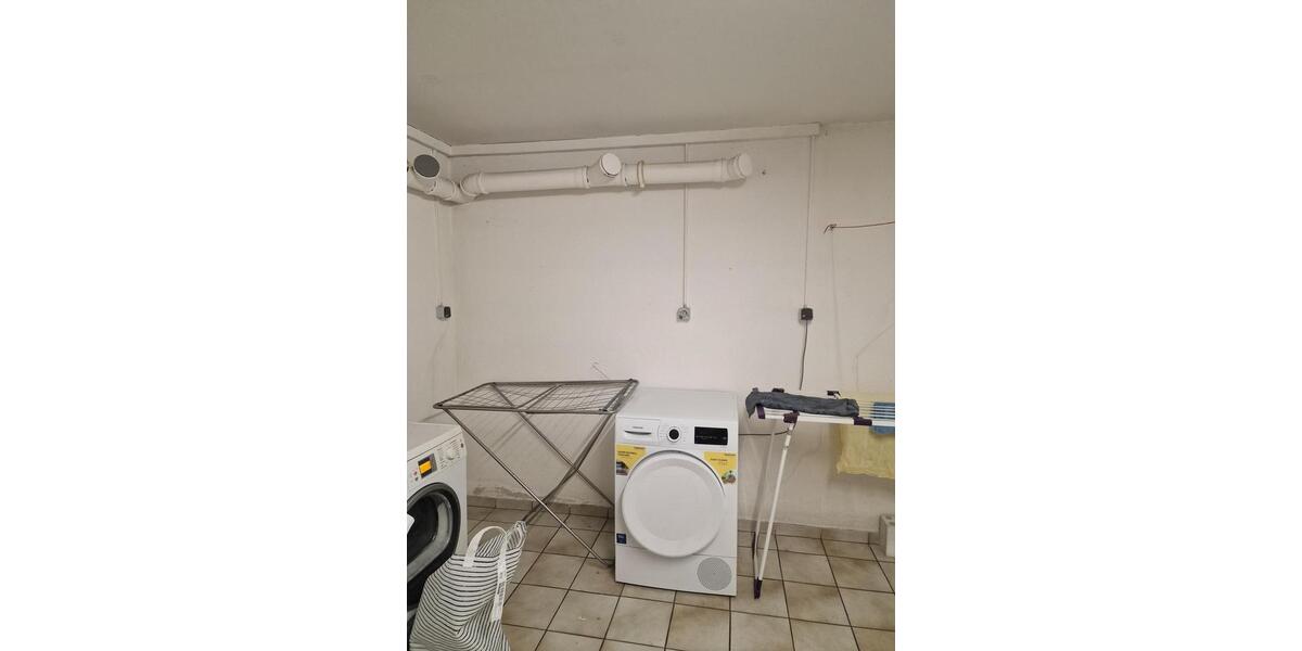 Dachgeschoßwohnung Münster (Hessen) - 2 Zimmer, 64 m&sup2;, 892&euro; | Angebot:26631053