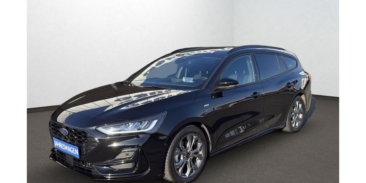 Ford Focus 17.900 km 23.490 &euro; Salzkotten 33154