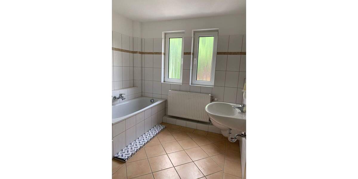 Mehrfamilienhaus, Wohnhaus Pinneberg Quellental - 4 Zimmer, 110 m&sup2;, 1.600&euro; | Angebot:26449977
