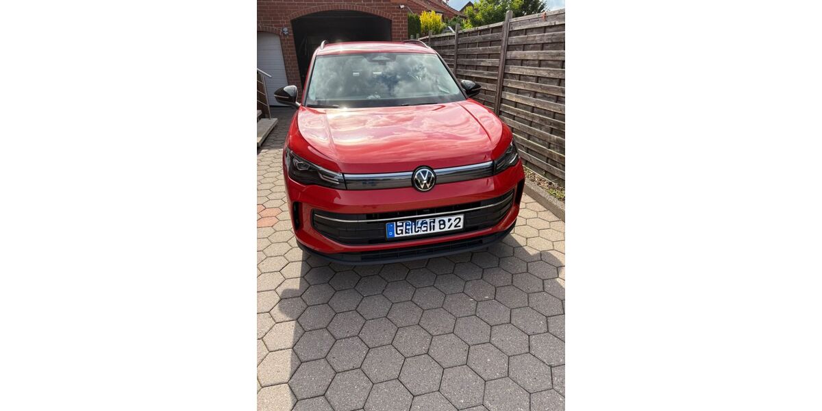 VW Tiguan 11.000 km 38.800 &euro; Sassenburg 38524