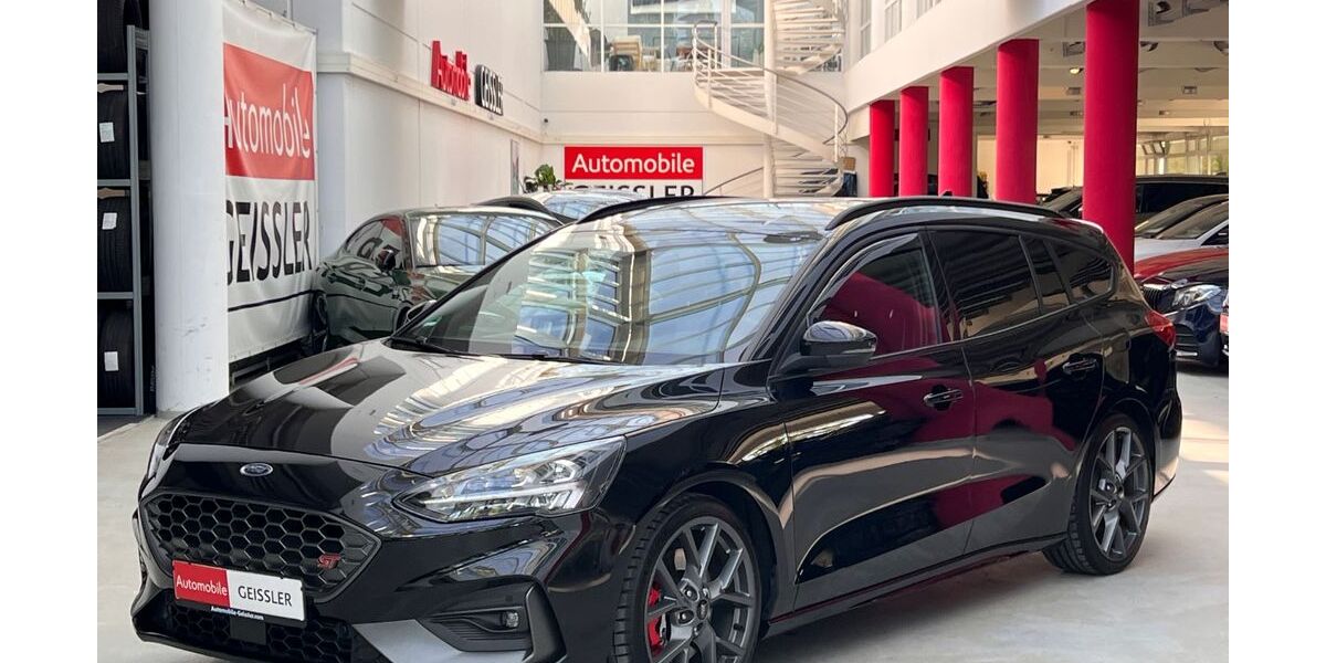 Ford Focus 13.390 km 28.990 &euro; Leipzig 04347