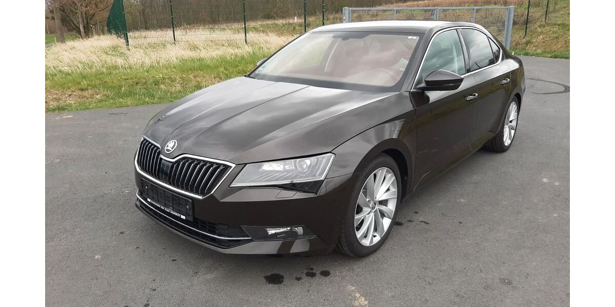 Skoda Superb 139.000 km 13.690 &euro; Dresden 01259