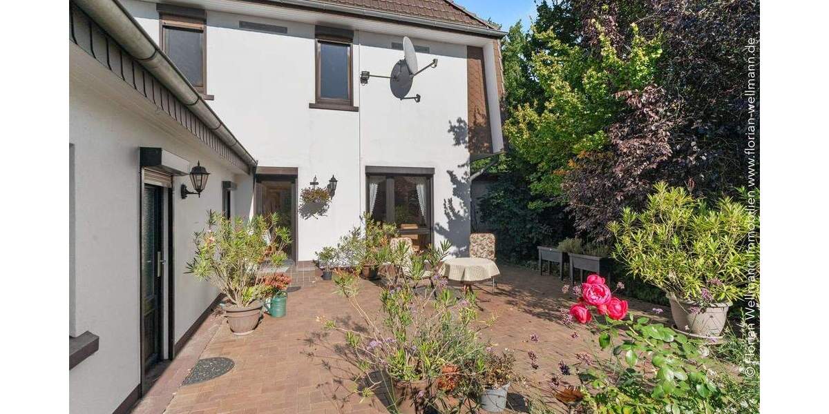 Einfamilienhaus Oyten Bassen - 7 Zimmer, 263 m&sup2;, 385.000&euro; | Angebot:25770411