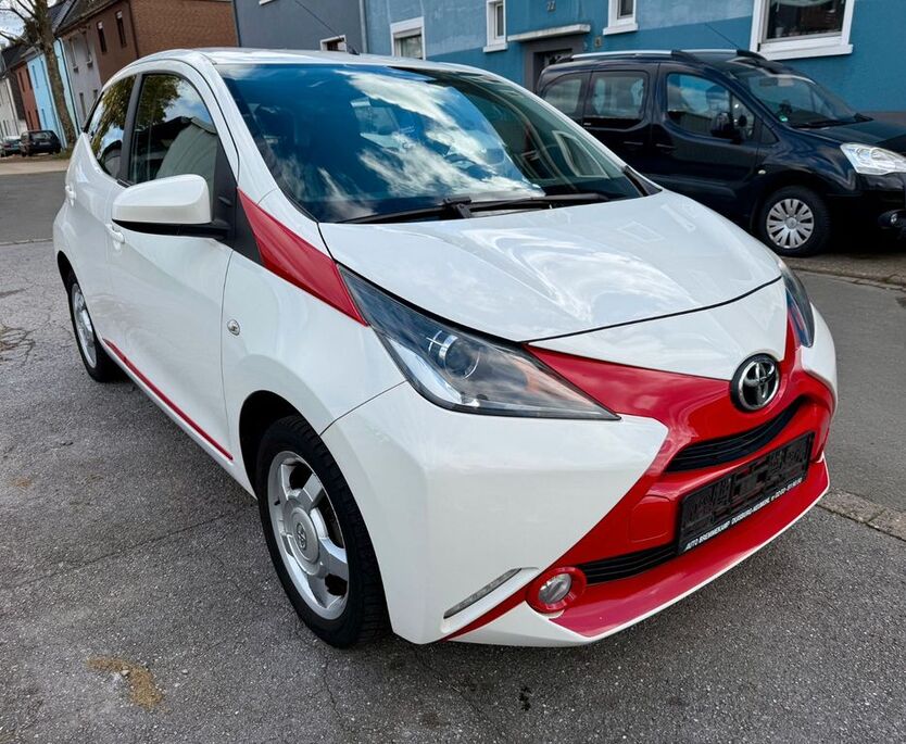Toyota Aygo (X) 140.729 km 5.290 € Dortmund 44388