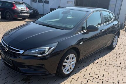 Opel Astra 91.000 km 6.999 &euro; Löhne Mennighüffen 32584