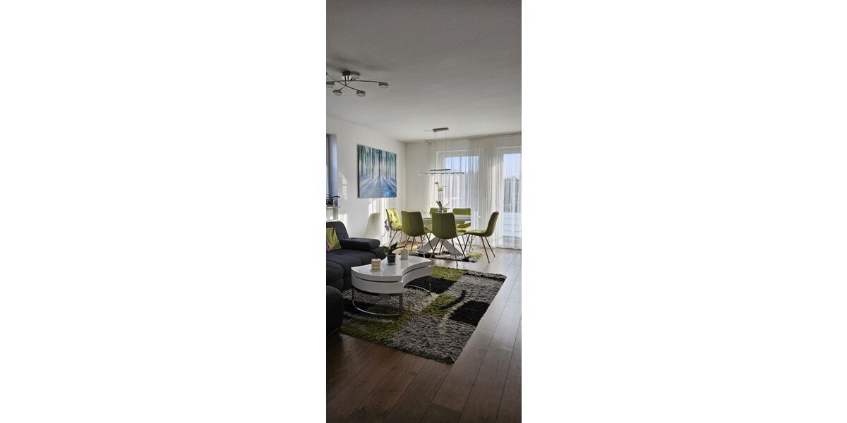 Provisionsfrei* (Von Privat) Charmante 4-Zimmer Wohnung mit Balkon sowie Außenstellplatz in Kirchheim bei München - Etagenwohnung Kirchheim bei München | Angebot:24356453