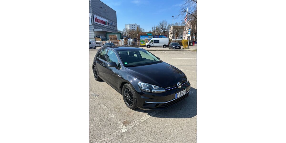 VW Golf 55.000 km 14.900 &euro; Oelsnitz 08606