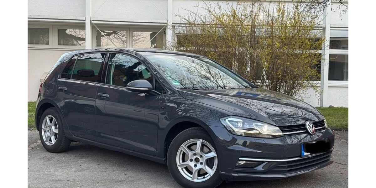 VW Golf 98.000 km 16.900 &euro; Nehren 72147