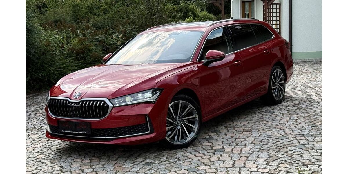 Skoda Superb 19.000 km 42.440 &euro; Schwarzenbach 92720