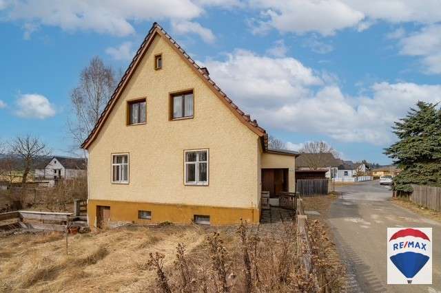 Haus zum Kaufen in Tröstau 75.000 € 98 m²