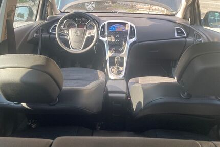 Opel Astra 215.966 km 1.999 &euro; Rolandseck Remagen 53424