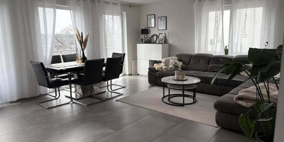 Einfamilienhaus Bergneustadt - 7 Zimmer, 240 m&sup2;, 570.000&euro; | Angebot:26330511