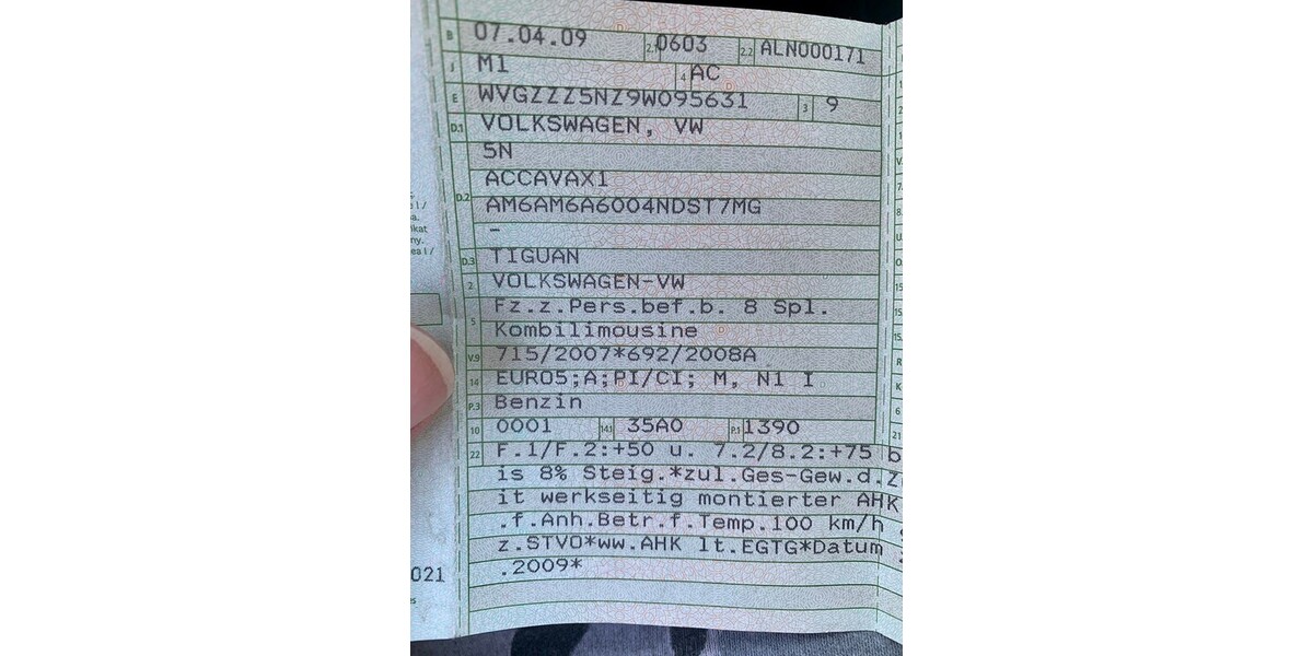 VW Tiguan 159.000 km 7.280 &euro; Wunsiedel 95632