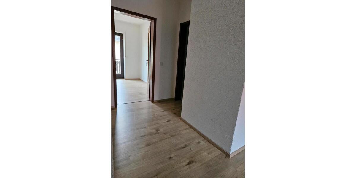 Doppelhaushälfte Aschaffenburg Gailbach - 8 Zimmer, 135 m&sup2;, 1.500&euro; | Angebot:26237551