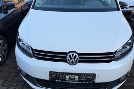 VW Touran 166.000 km 5.499 &euro; Pforzheim 75179