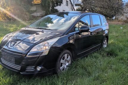 Peugeot 5008 150.000 km 2.950 &euro; Wallerfangen 66798