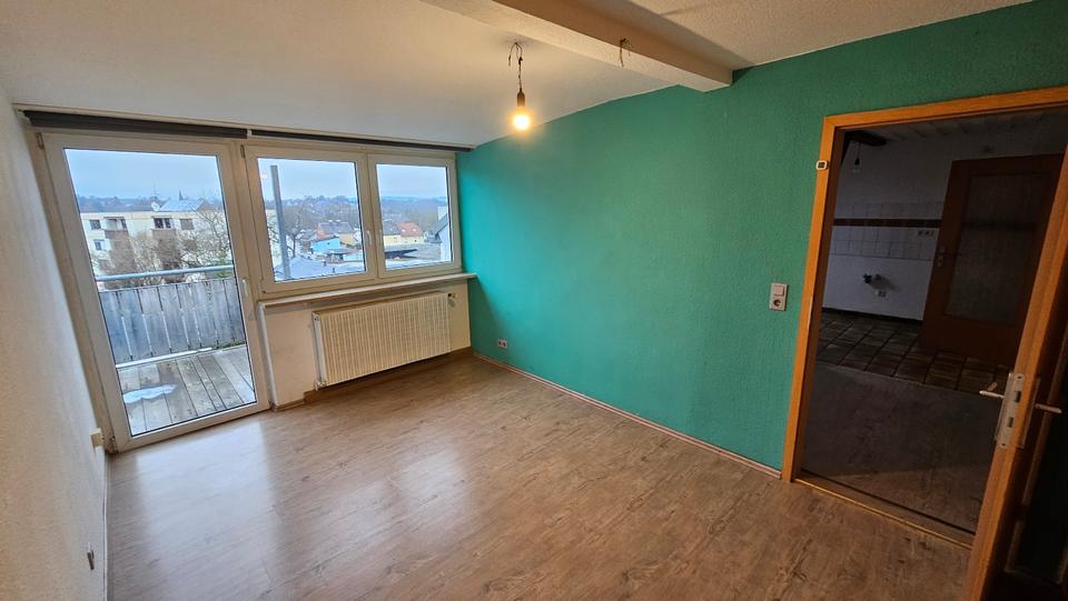 Großzügige 3-Zimmer-Dachgeschosswohnung mit Balkon & Stellplatz 3 zimmer