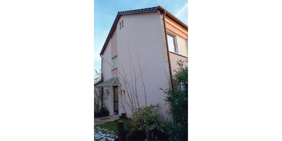 Mehrfamilienhaus, Wohnhaus Wülfershausen an der Saale Wülfershausen - 4 Zimmer, 100 m&sup2;, 1.200&euro; | Angebot:25727692