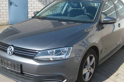 VW Jetta 74.300 km 4.500 &euro; Krefeld 47800