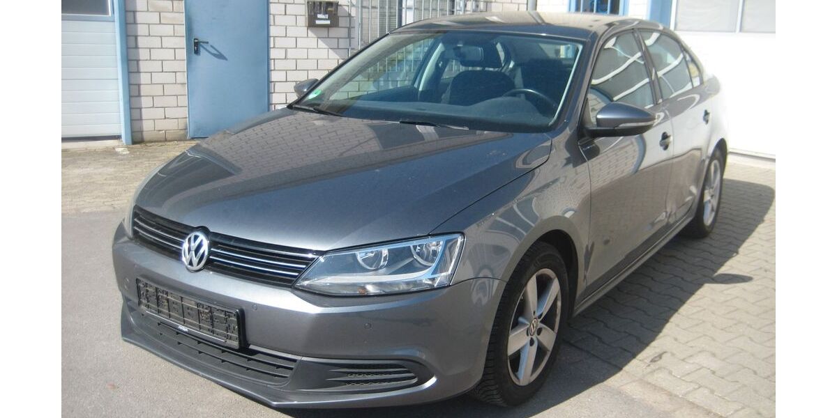 VW Jetta 74.300 km 4.500 &euro; Krefeld 47800