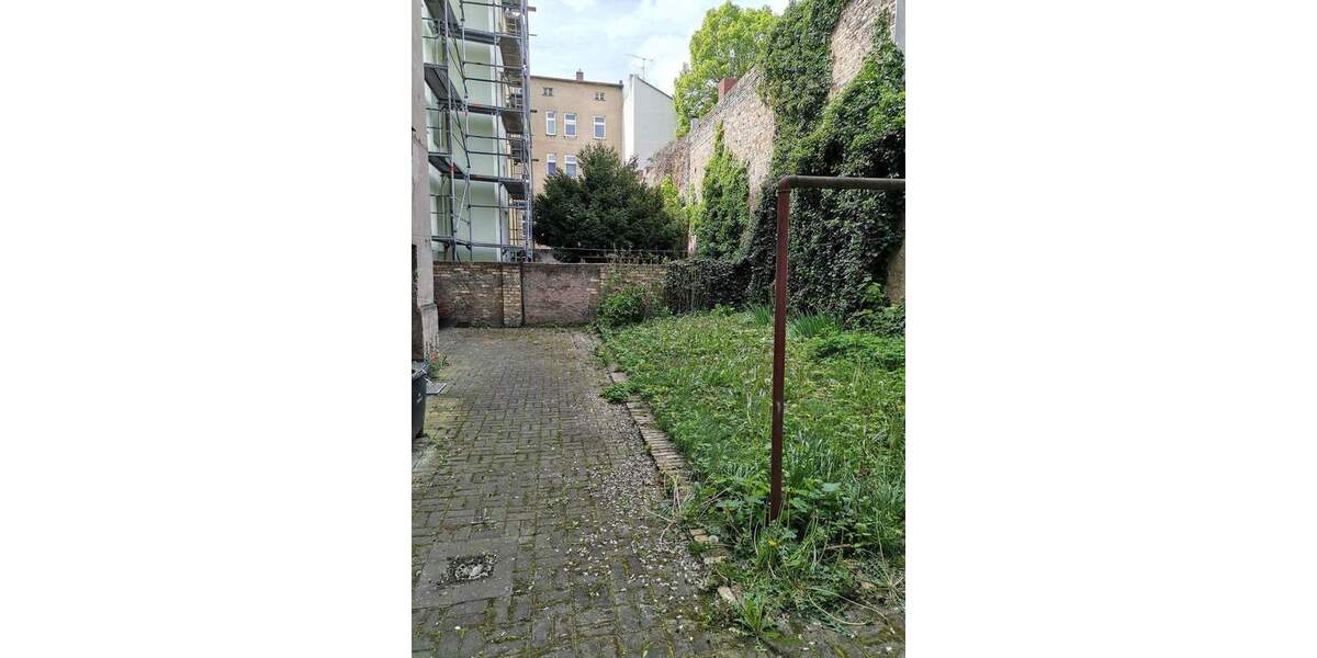 Gemütliche Dachgeschoss-Wohnung mit Kaminanschluss und begehbarem Kleiderschrank! 3 zimmer