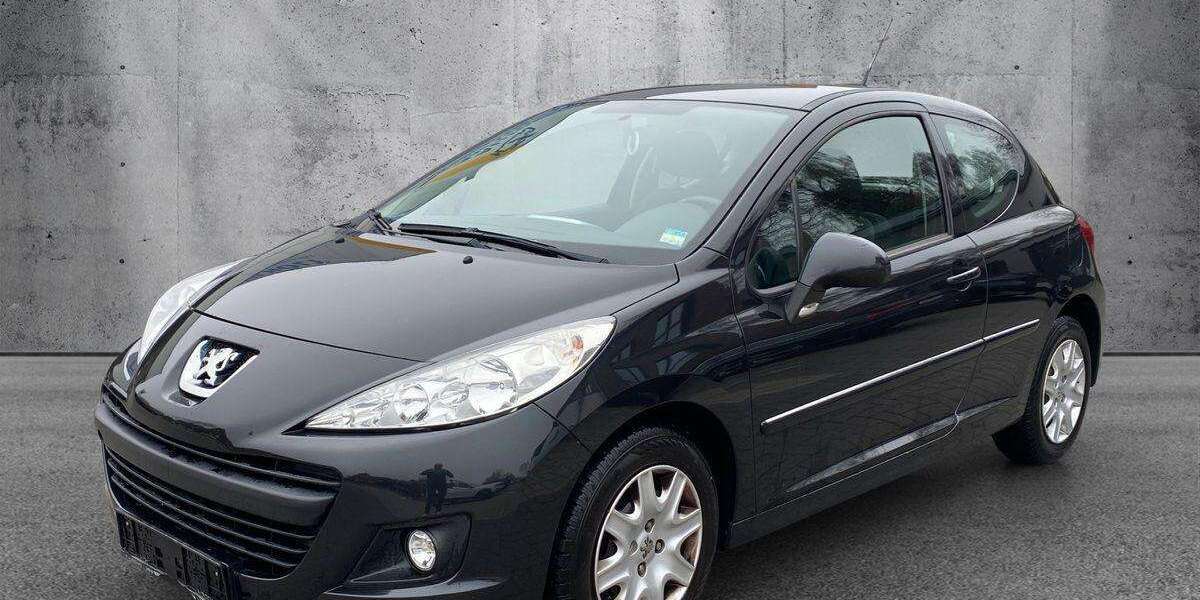 Peugeot 207 152.000 km 1.990 &euro; Papenburg 26871