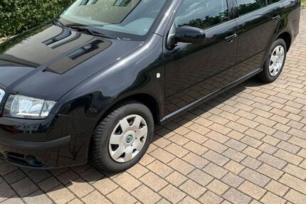 Skoda Fabia 176.000 km 2.300 &euro; Georgsmarienhütte 49124
