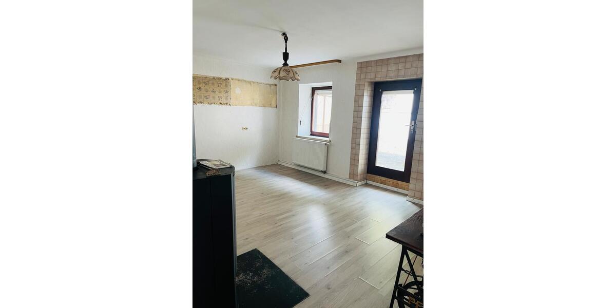 Bauernhaus, Landhaus Blieskastel - 5 Zimmer, 85 m&sup2;, 129.000&euro; | Angebot:27285434