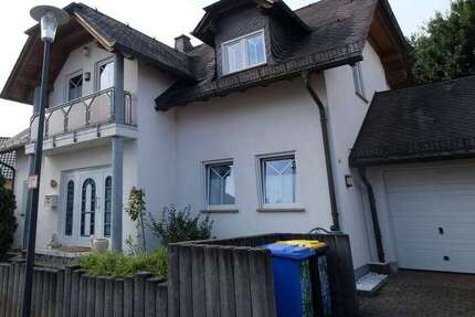 Haus zum Mieten in Wörrstadt 3.200 € 310 m² 8 zimmer