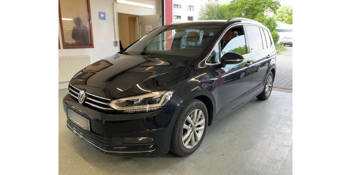 VW Touran 67.131 km 22.990 &euro; Heidenau bei Dresden 01809