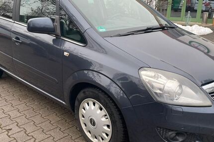 Opel Zafira 213.000 km 2.499 &euro; Dresden 01239